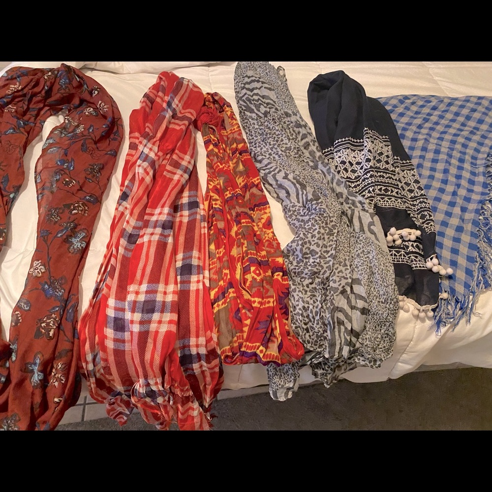 Scarfs